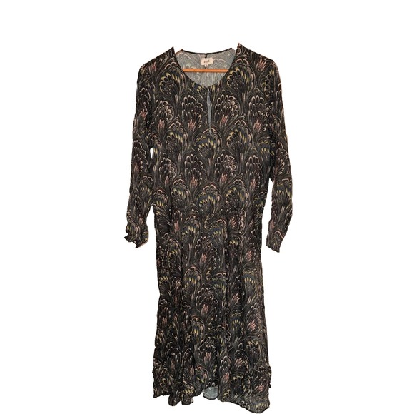 Green Swirly Diega Medium dress - Picture 1 of 5